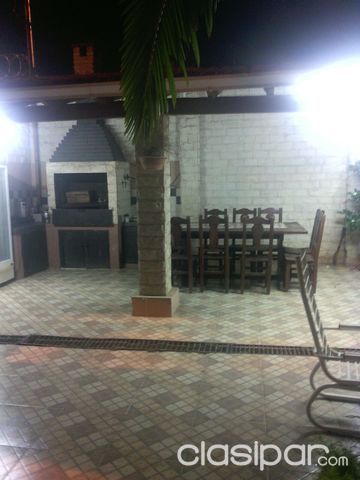 VENDO CASA EN LAMBARE CPISCINA (ZONA CANAL 13) — foto 2