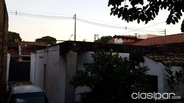 VENDO PROPIEDAD CON 2 SALONES COMERCIALES — foto 3