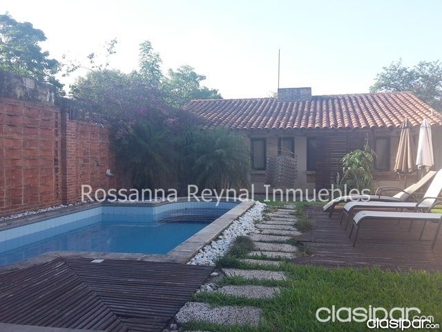 VENDO DE OFERTA AMPLIA CASA EN BARRIO SAN VICENTE USD. 170.000!!! — foto 2