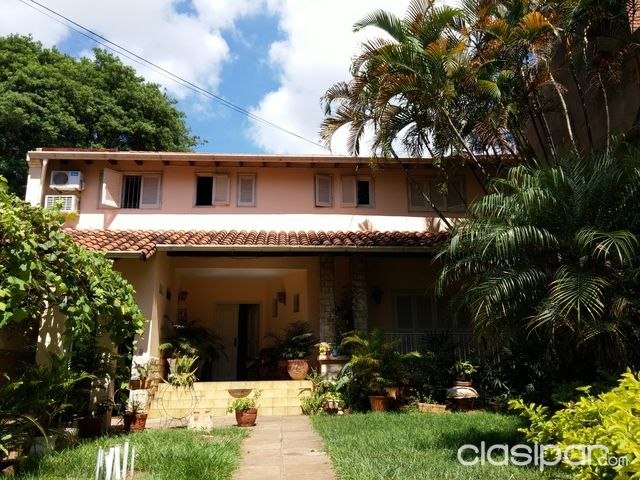 Vendo Casa - Barrio Mariscal Estigarribia - Asunción — foto 2