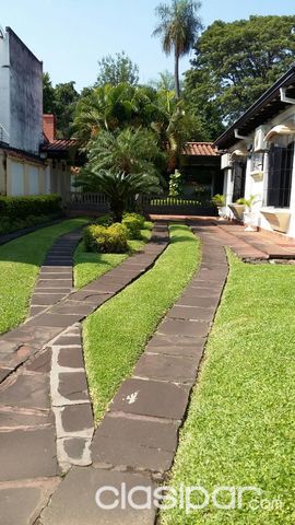RESIDENCIA COLONIAL DE 5 DORMITORIOS EN EL BARRIO SEMINARIO — foto 3