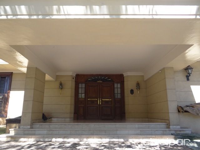 CASA SOBRE CALLE ACA CARAYA Y CORRALES — foto 3