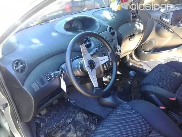 Toyota Vitz 2002 — foto 4