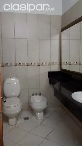 HERMOSA MANSIÓN CON PISCINA EN ÁREA 1 CERCA DE LOS COLEGIOS!!!! — foto 3