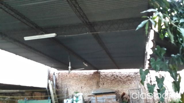 VENDO PROPIEDAD CON 2 SALONES COMERCIALES — foto 2