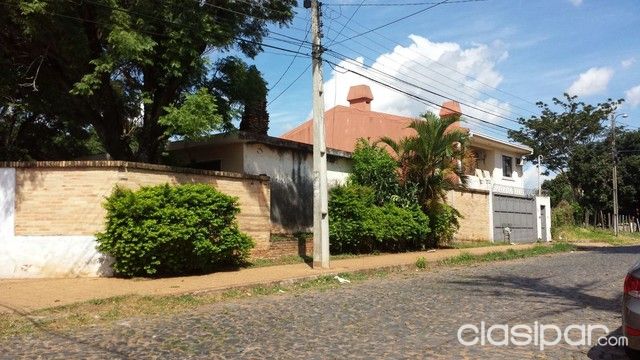 REMATO HERMOSA CASA CON AMPLIO TERRENO BARRIO SAN PABLO — foto 2