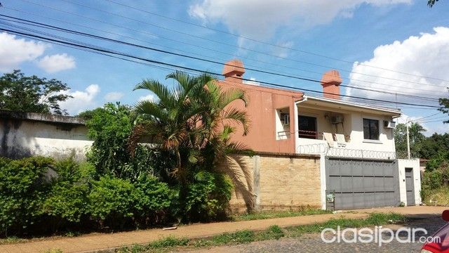 REMATO HERMOSA CASA CON AMPLIO TERRENO BARRIO SAN PABLO — foto 3