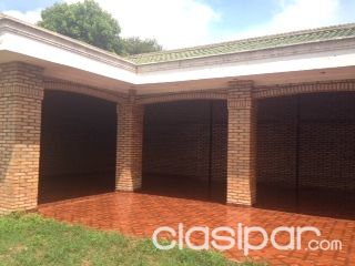 REMAX VENDE CASA EN HERNANDARIAS — foto 2