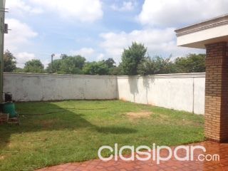 REMAX VENDE CASA EN HERNANDARIAS — foto 3