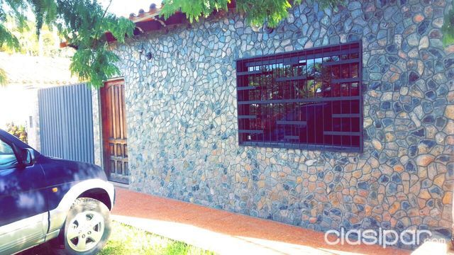VENDO CASA EN EL CENTRO DE TOBATI — foto 3
