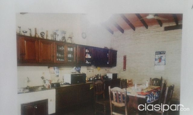 VENDO CASA AMPLIA EN ZEBALLOS CUE - ASUNCION — foto 3