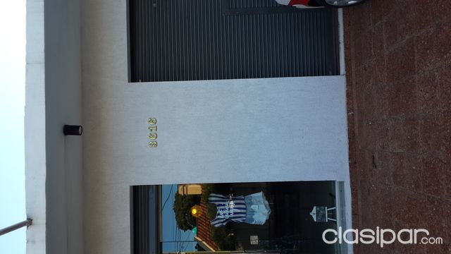 VENDO PROPIEDAD CON 2 SALONES COMERCIALES — foto 3