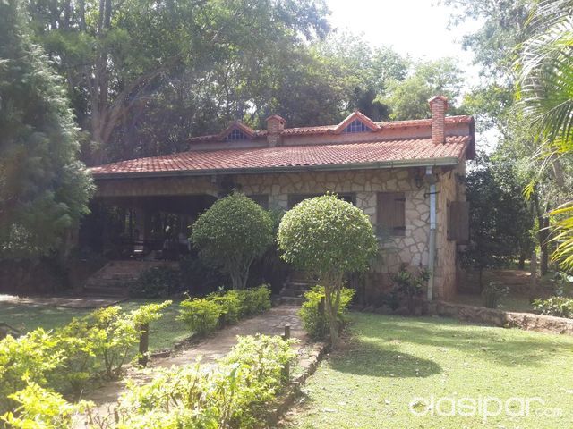 CASA QUINTA CON PLANTA DE AGUA MINERAL — foto 2