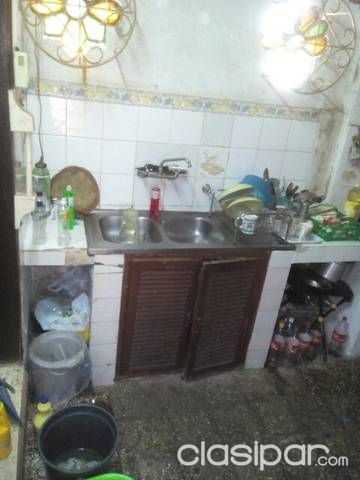 Vendo casa Importante Esquina sobre Avenida Colon excelente Ubicacion — foto 2
