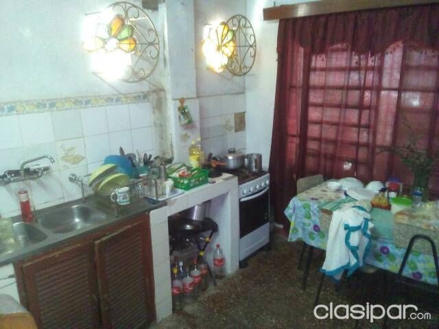 Vendo casa Importante Esquina sobre Avenida Colon excelente Ubicacion — foto 3