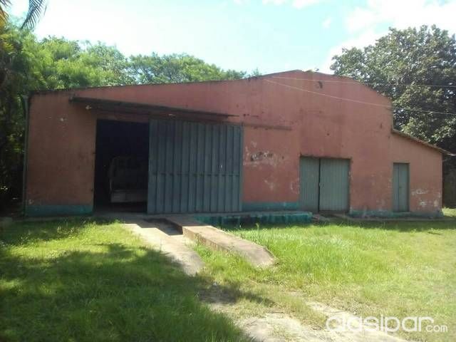 Vendo tinglado en aregua sobre asfalto — foto 3