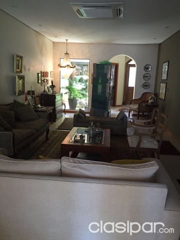 HERMOSA RESIDENCIA DE 4 DORMITORIOS EN SUITE A PASOS DE SANTA TERESA — foto 3