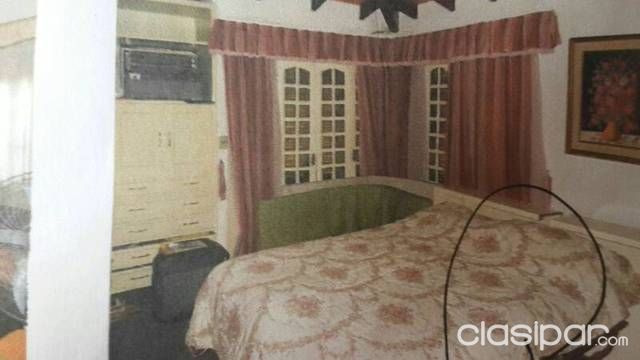 Zona STA. TERESA remato residencia a una cdra. de la Avda. Sta. Teresa y 3 de Aviadores del Chaco. — foto 3