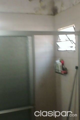 vendo casa con piscina, barrio San Vicente, Asunción — foto 3