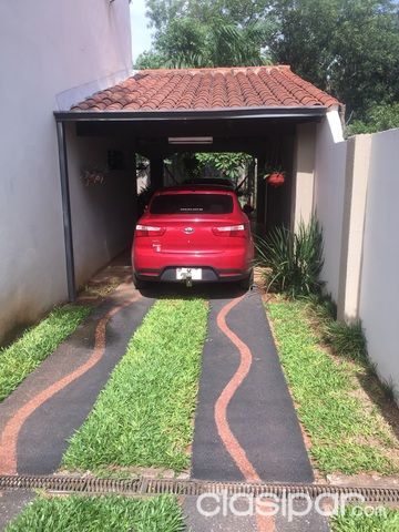 CASA EN LOMA MERLO-LUQUE — foto 2