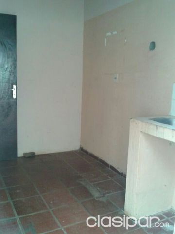 alquilo casa zona barrio hipodromo — foto 3