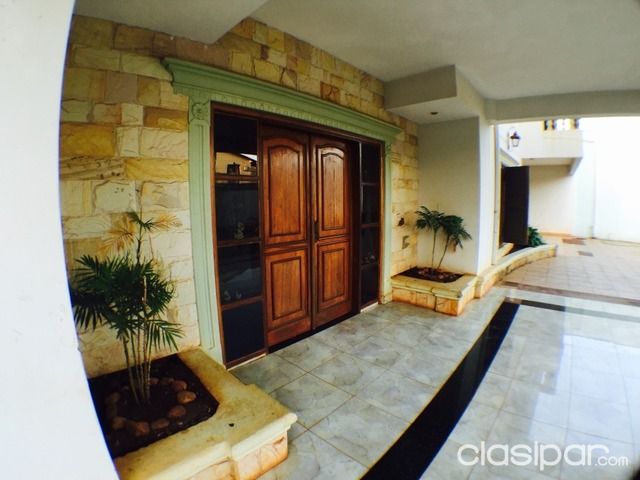 VENDO HERMOSA CASA EN EL BARRIO SAN JOSÉ DE CIUDAD DEL ESTE — foto 3