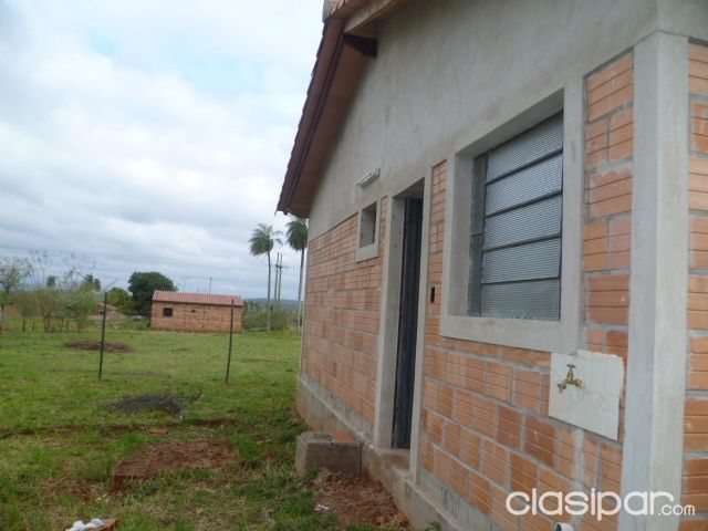 VENDO CASA. Zona Centro Nikkey Itaugua — foto 2