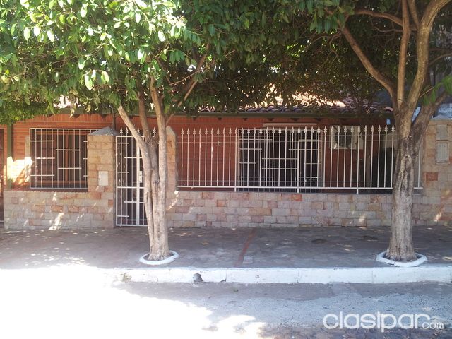 Inmejorable ubicación en Barrio Jara - Asunción, a 4 cuadras de la Avda. Brasilia y a 3 de la Avda. Artigas. — foto 2