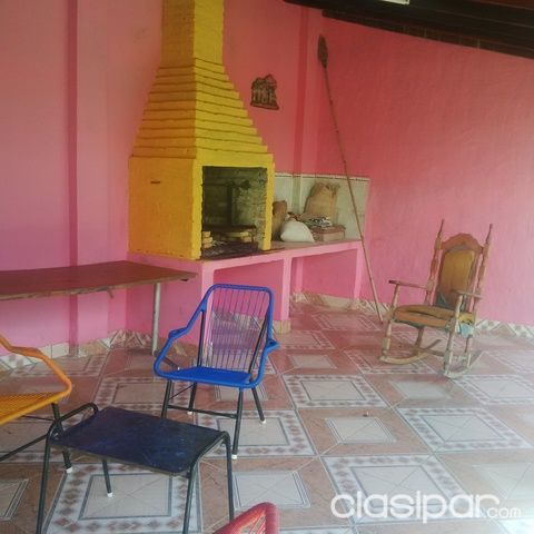Ofrezco Casa en lambare a pasos de la Avda Cacique y del Supermercado Metro — foto 2