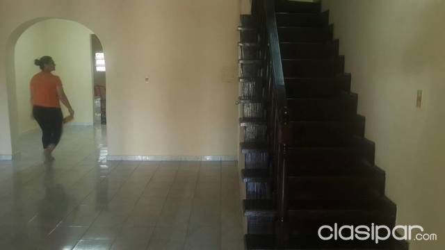 Hermosa casa fernando de la mora 5 habitaciones — foto 3