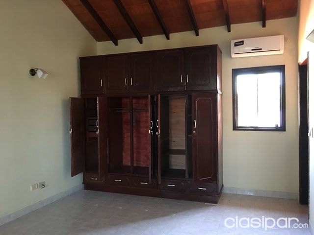 ALQUILO HERMOSA CASA EN BARRIO HERRERA — foto 3