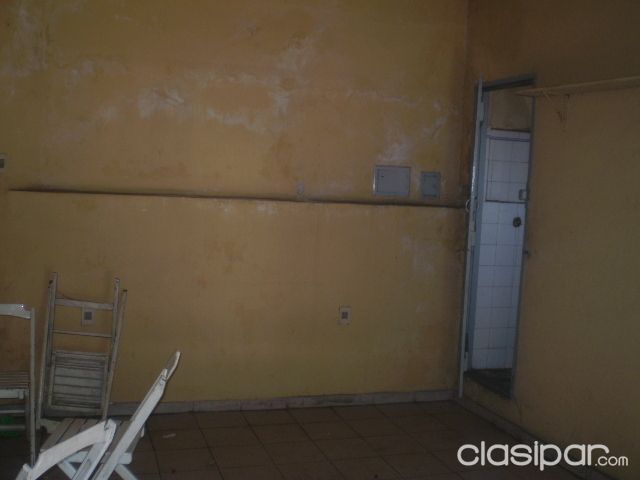Local amplio sobre Avda. Rodriguez de francia esq. Iturbe... Un chiche para Ciber, minicarga o de cualquier indole — foto 2