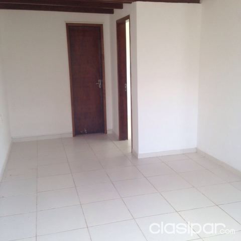 ALQUILO OFICINA SOBRE JULIO CORREA A PASOS DEL CPJ — foto 3