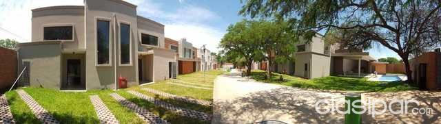 VENDO AMPLIOS DUPLEX EN CONDOMINIO ZONA CONMEBOL — foto 2
