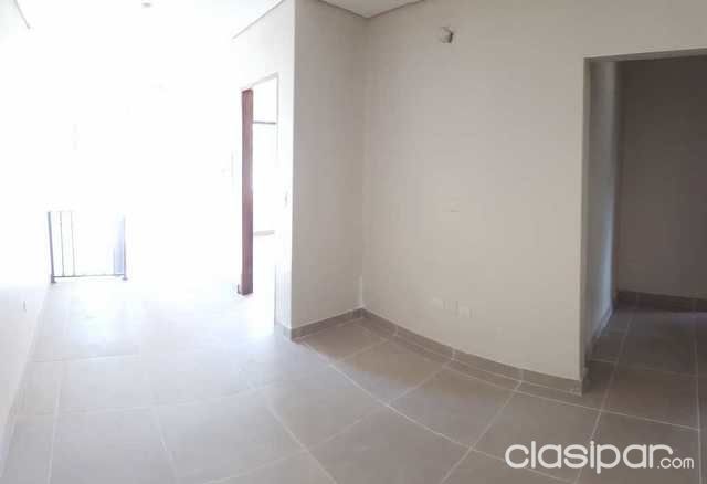 VENDO AMPLIOS DUPLEX EN CONDOMINIO ZONA CONMEBOL — foto 3