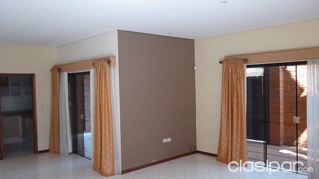Stma. Trinidad Alquilo Dúplex 200 m2 construido. — foto 2