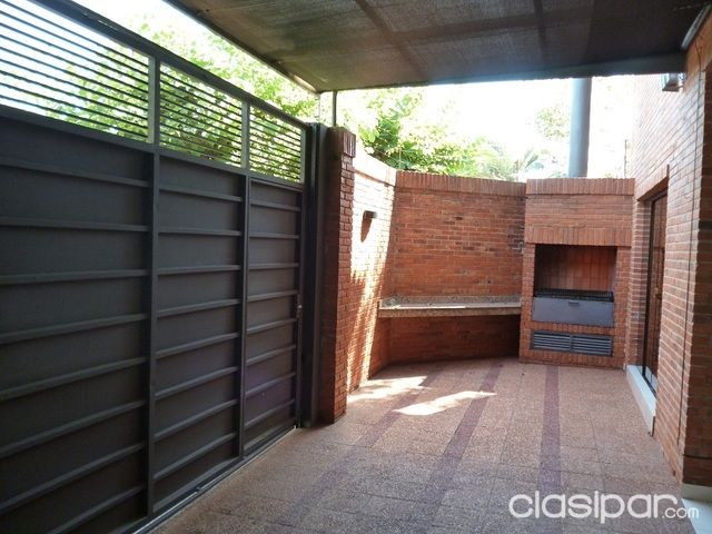 Stma. Trinidad Alquilo Dúplex 200 m2 construido. — foto 3