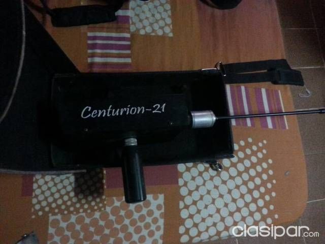 Un Rastreador y un Detector de metal — foto 2