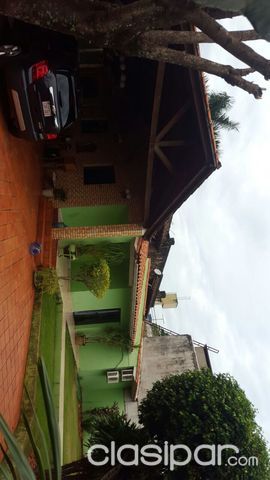 Remato hermosa casa en area 5 presidente franco!!a dos cuadras de la Super carretera — foto 3