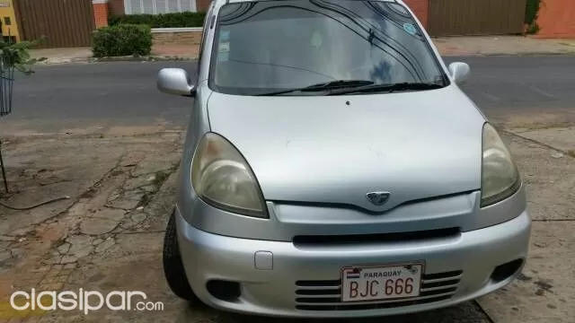 Toyota Funcargo Año 2002 — foto 3