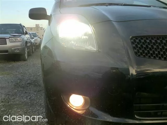 Toyota Vitz 2006 - foto 2