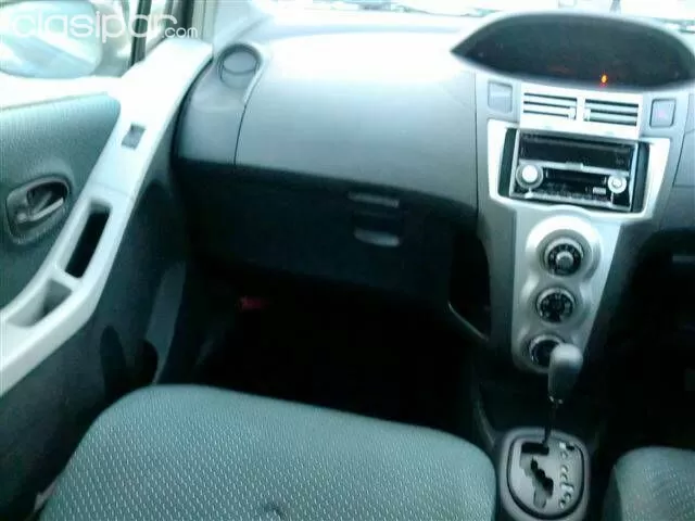 Toyota Vitz 2006 — foto 4