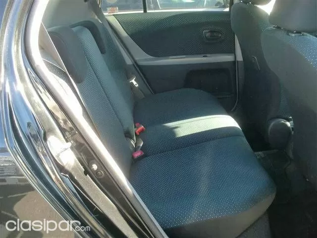 Toyota Vitz 2005 - foto 8