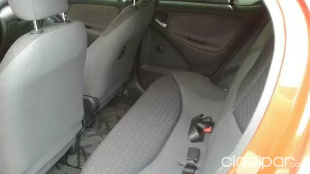 Toyota Vitz 2003 — foto 4