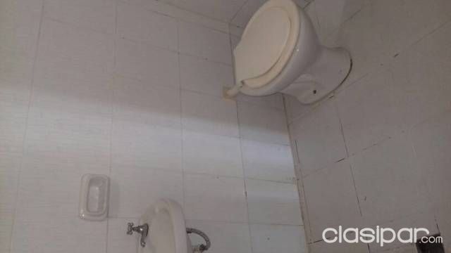 Alquiló Pieza Con Baño independiente — foto 3