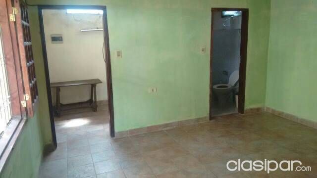 Bo San Isidro - Lambaré. Habitación grande 4x4 c Baño y Cocina p Pareja sin hijos y sin mascota. — foto 2