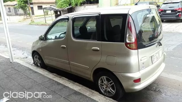 Toyota Funcargo Año 2003 — foto 3
