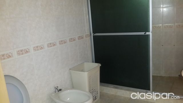 particular vende casa de dos pisos en barrio san miguel san lorenzo — foto 3