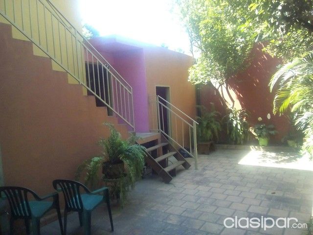 VENDO CASA DE DOS PLANTAS ÑEMBY CENTRO — foto 2