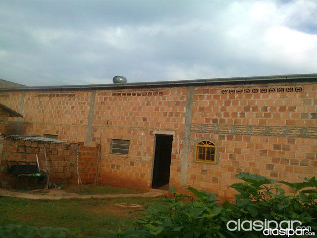 Tinglado con Casa en Itaugua — foto 3